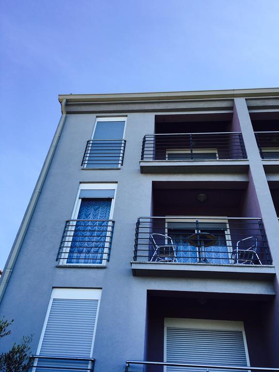 Apartment Mirella Umag Buitenkant foto
