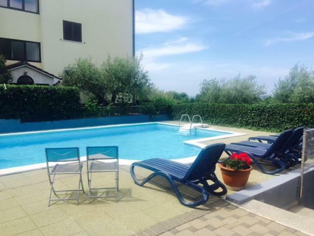 Apartment Mirella Umag Buitenkant foto